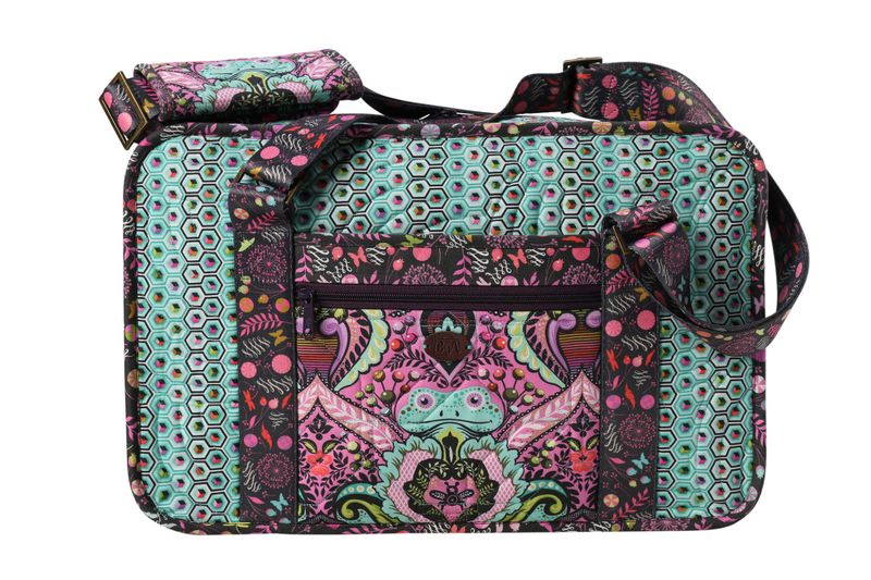 By Annie, Stitchers suitcase